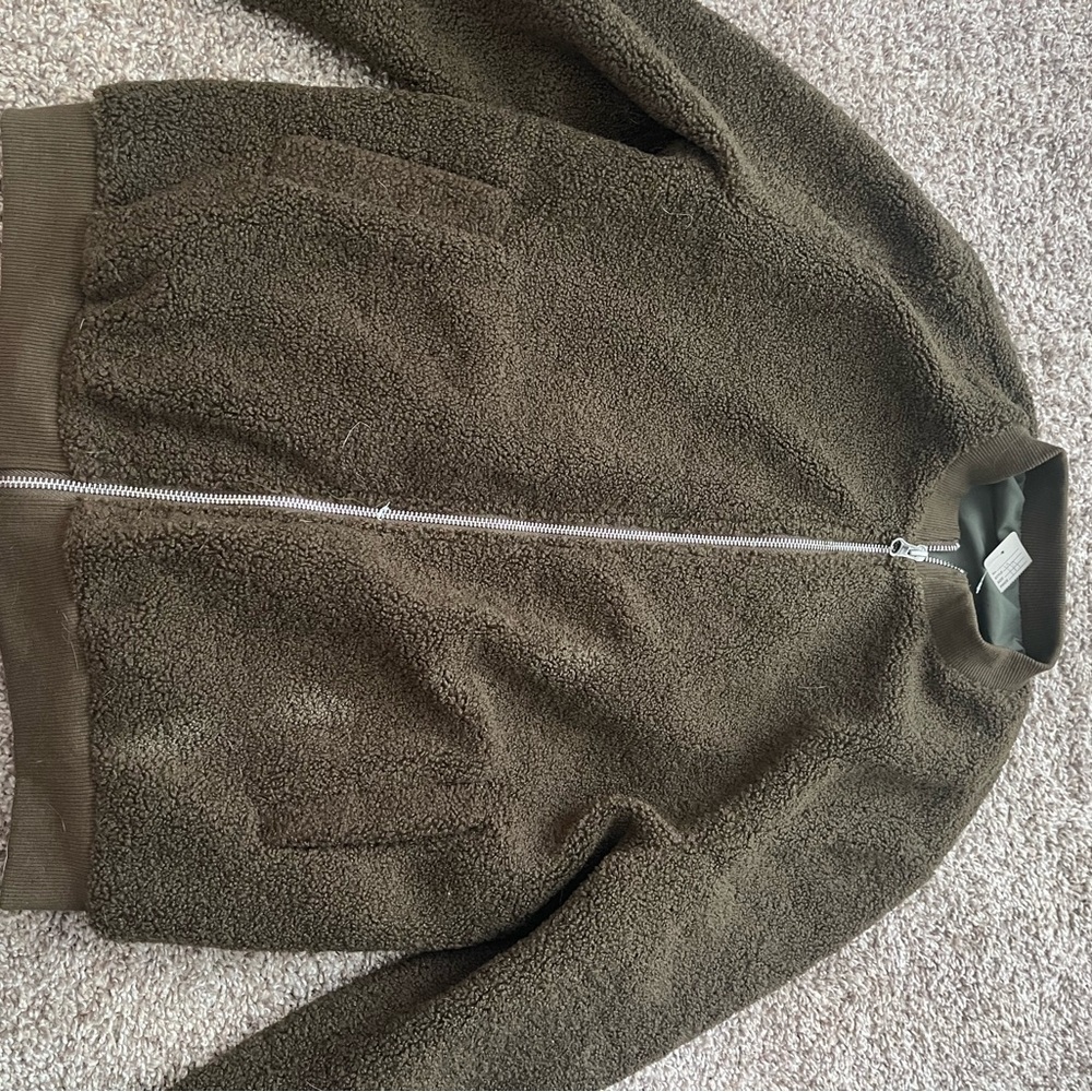 Cozy Olive Green Zip-Up Jacket